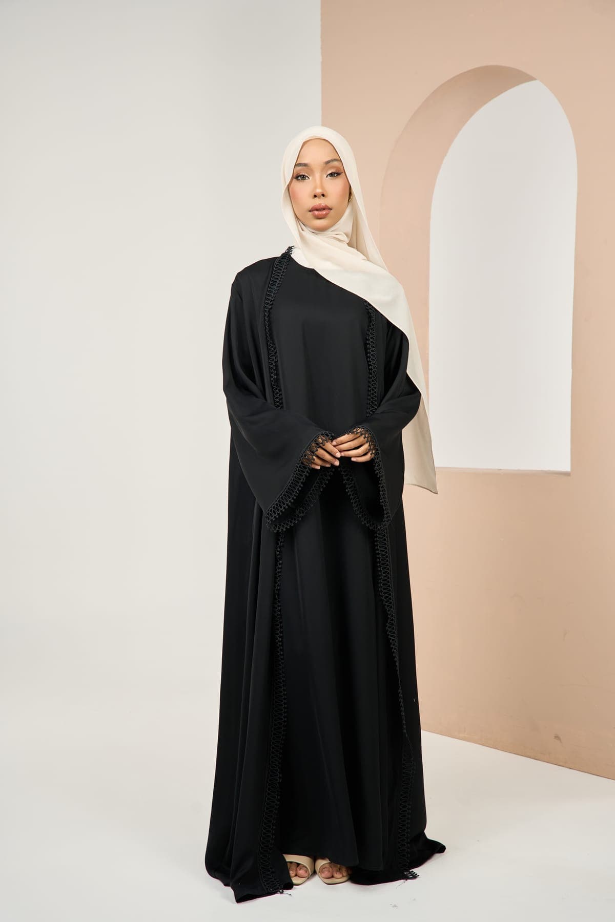 Black abaya